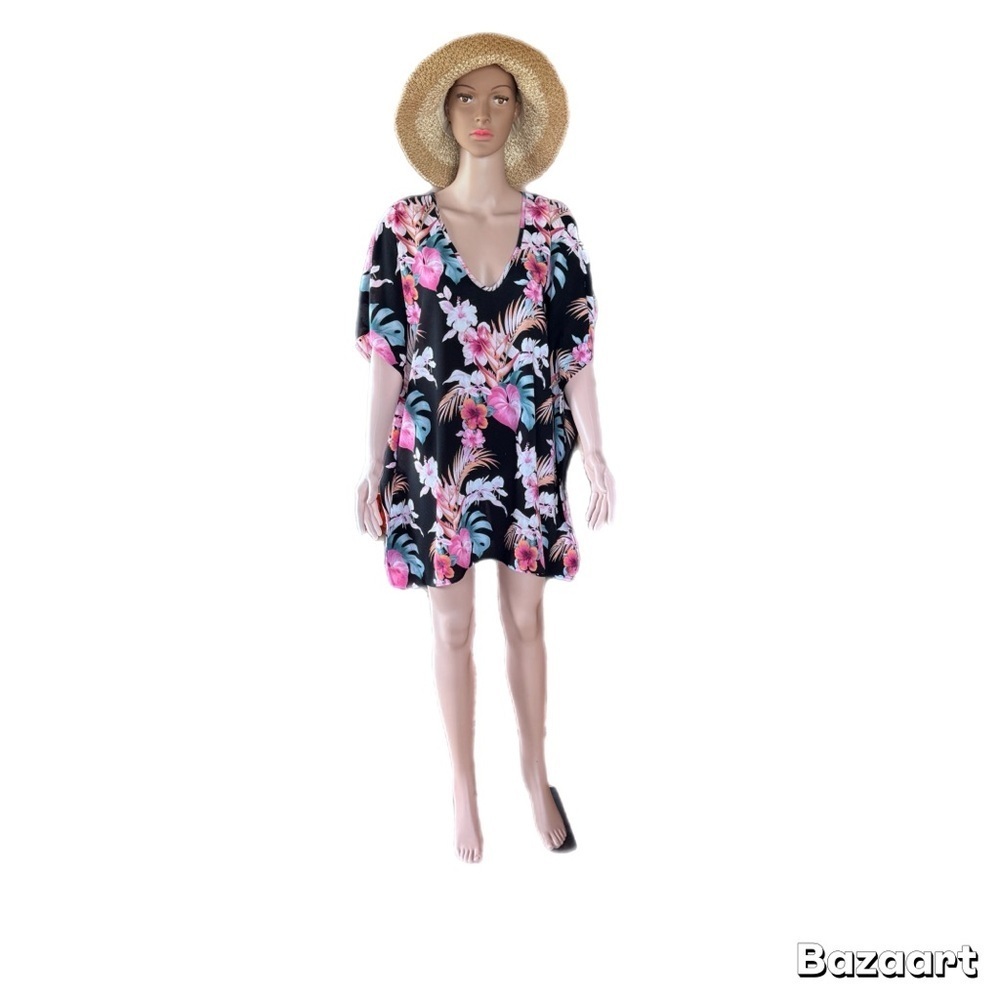 APT.9, multi colored, size XL, worn a few times, excellent condition.